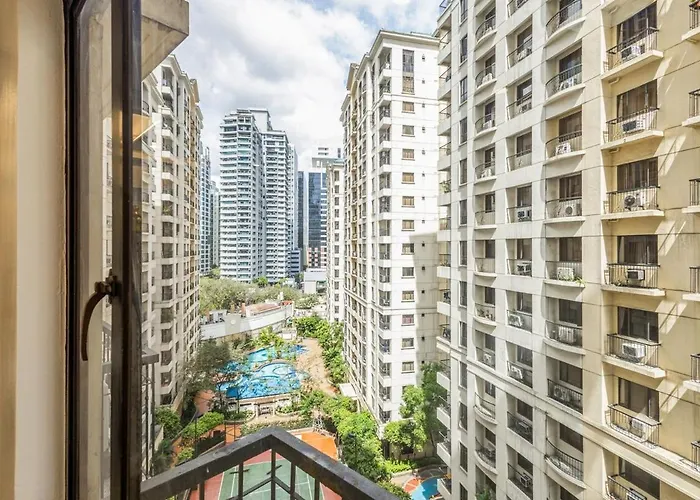 1br Forbeswood Heights In Bgc Near St Lukes
