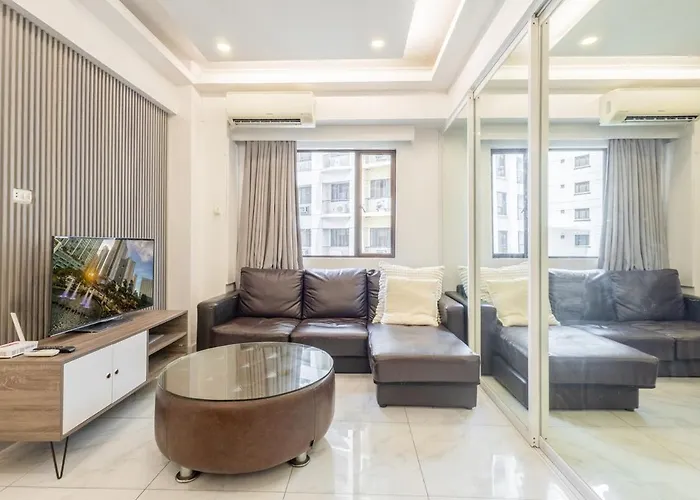 1br Forbeswood Heights In Bgc Near St Lukes Apartamento