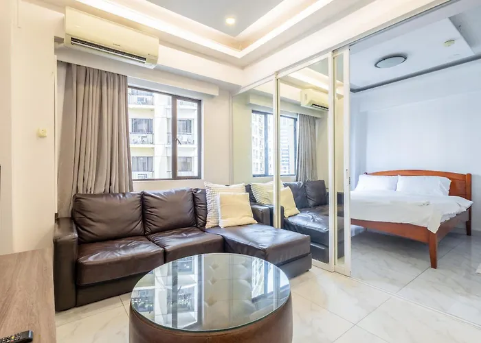 Apartamento 1br Forbeswood Heights In Bgc Near St Lukes *