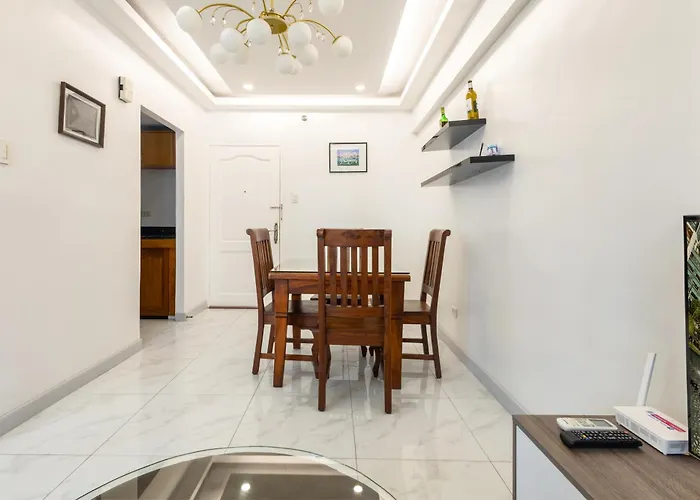 1br Forbeswood Heights In Bgc Near St Lukes * Manila