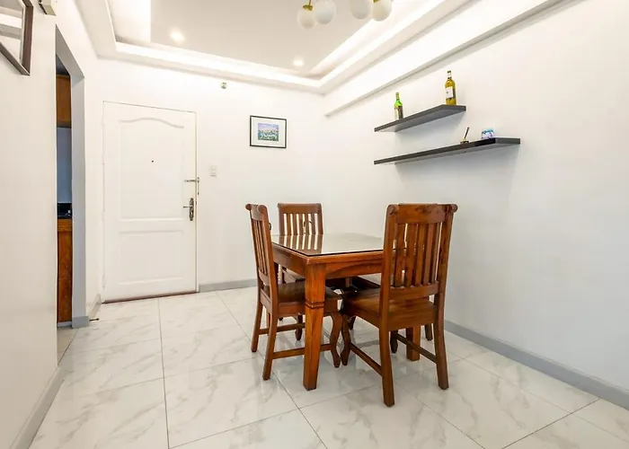 Apartamento 1br Forbeswood Heights In Bgc Near St Lukes Manila